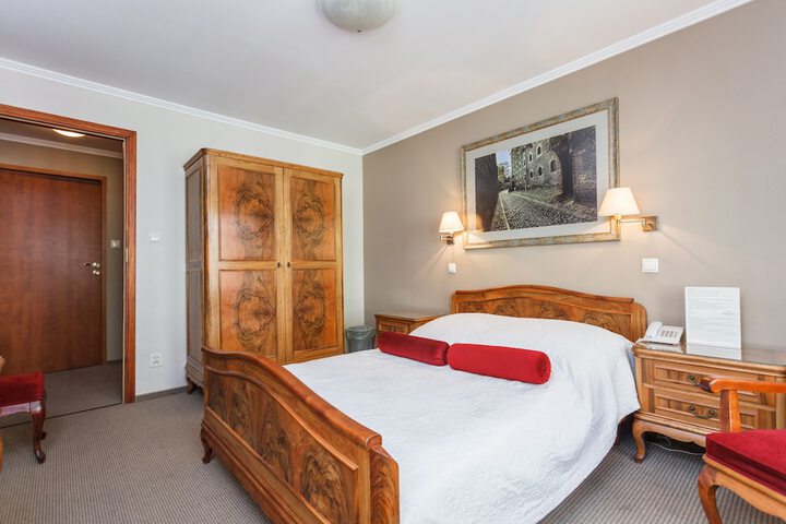 Room 15 of 69