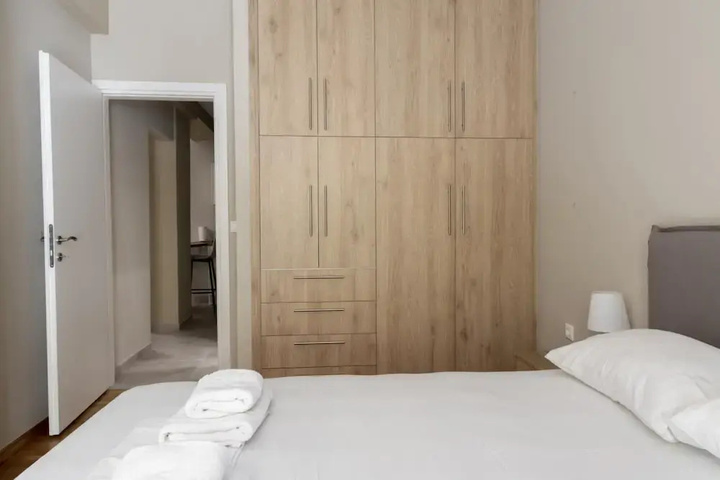 Room 3 of 11
