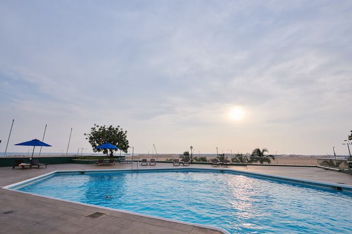 Pool 36 of 48