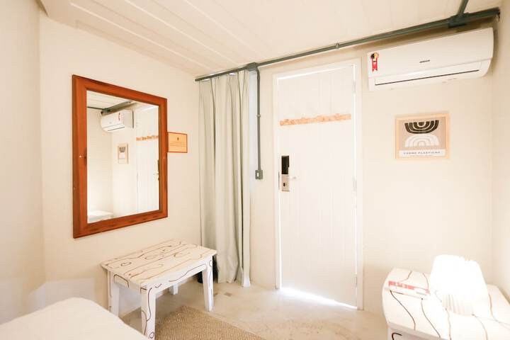 Room 34 of 64