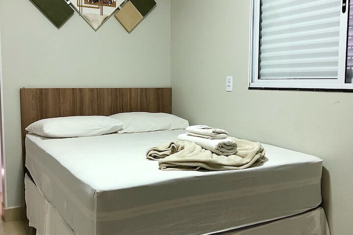 Room 11 of 16