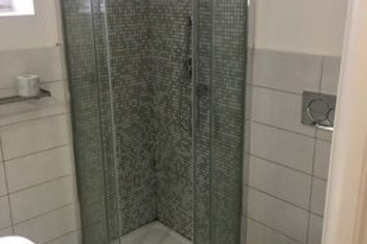 Room 2 of 14