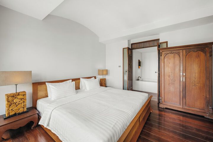 Room 19 of 144