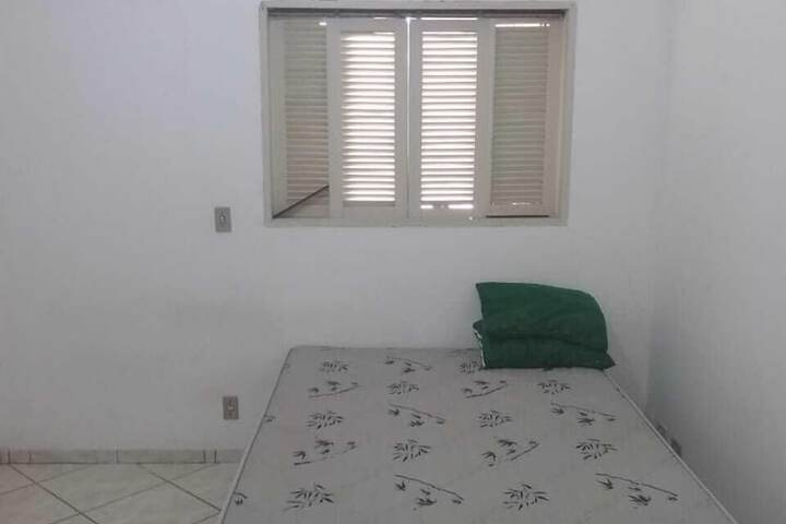 Room 6 of 18