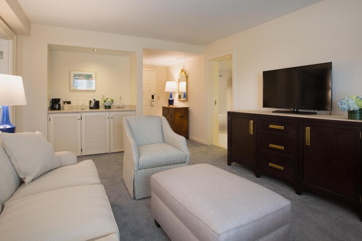 Room 52 of 194