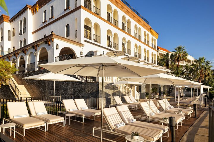 Sundeck