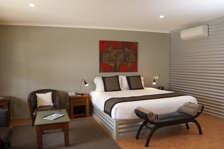 Room 6 of 43