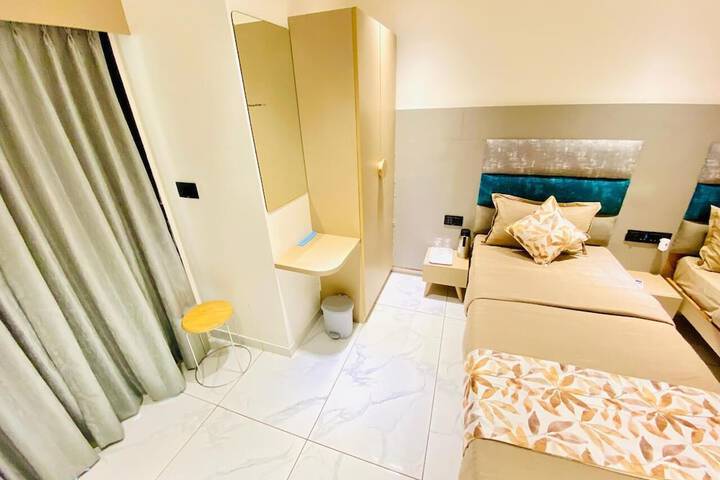 Room 14 of 43