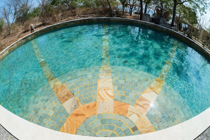 Pool Hotel
