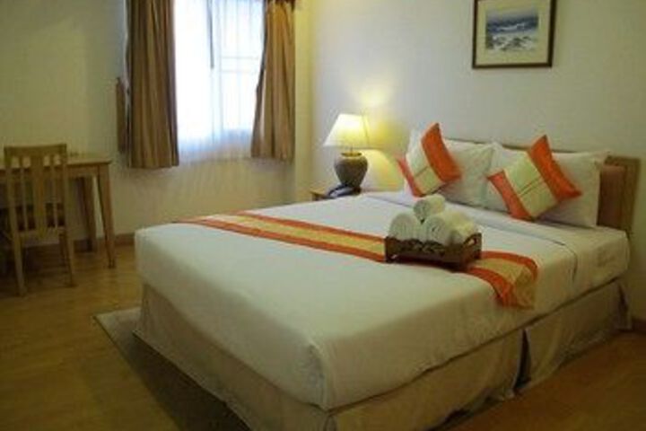 Room 7 of 25