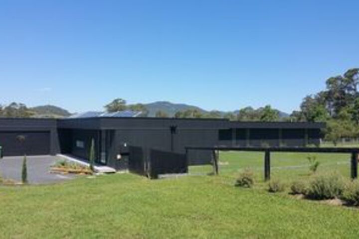 Hotel Exterior 5 of 25