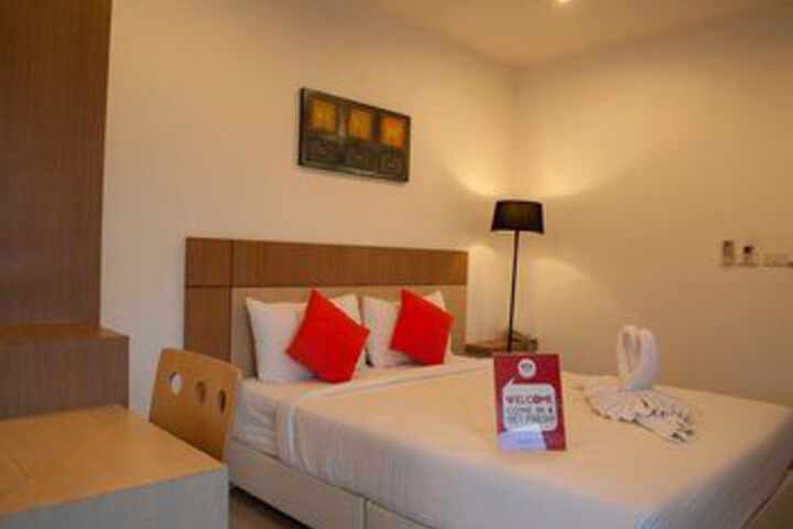 Room 40 of 61