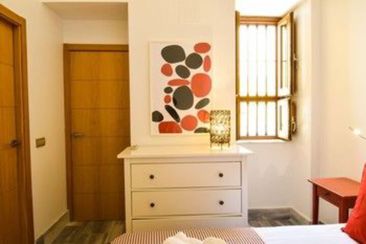 Room 18 of 33