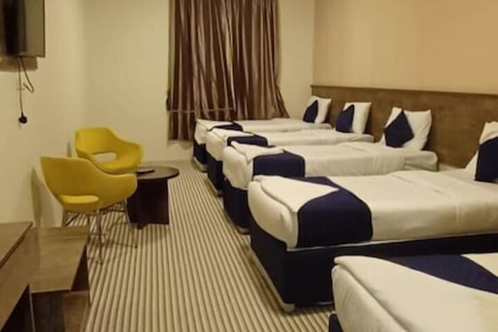 Room 3 of 30