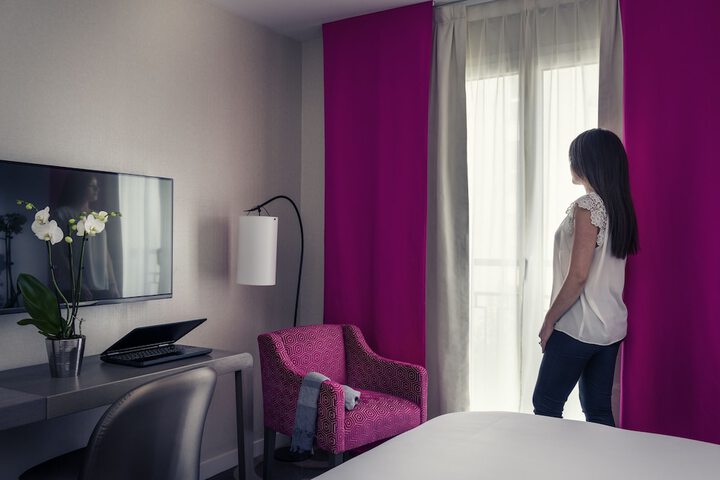 Room 6 of 45