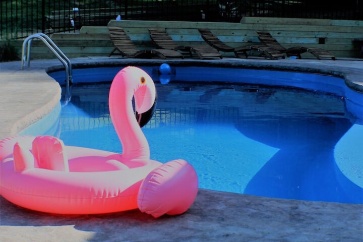 Pool 40 of 61