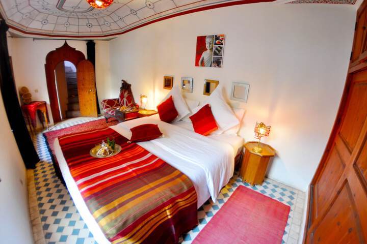 Room 5 of 25