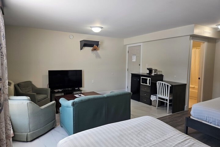 2 Double Beds (5 of 11)