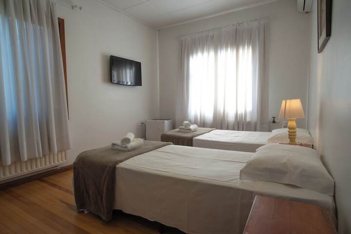 Room 35 of 123