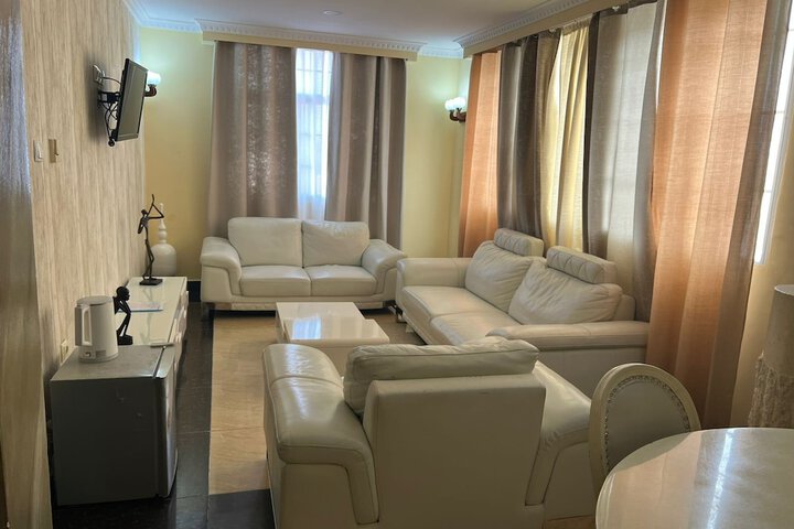 Room 74 of 151