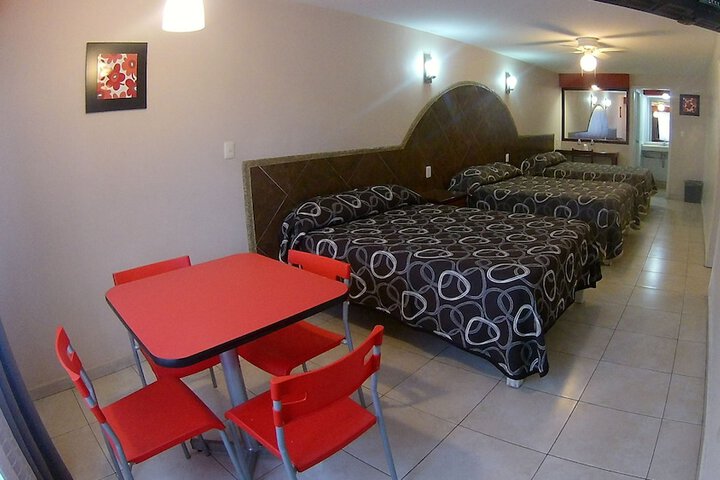 Room 8 of 37