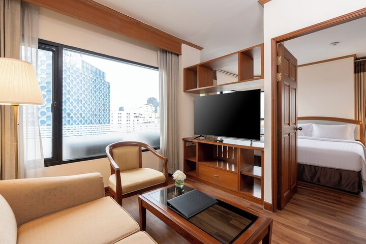 Room 25 of 58