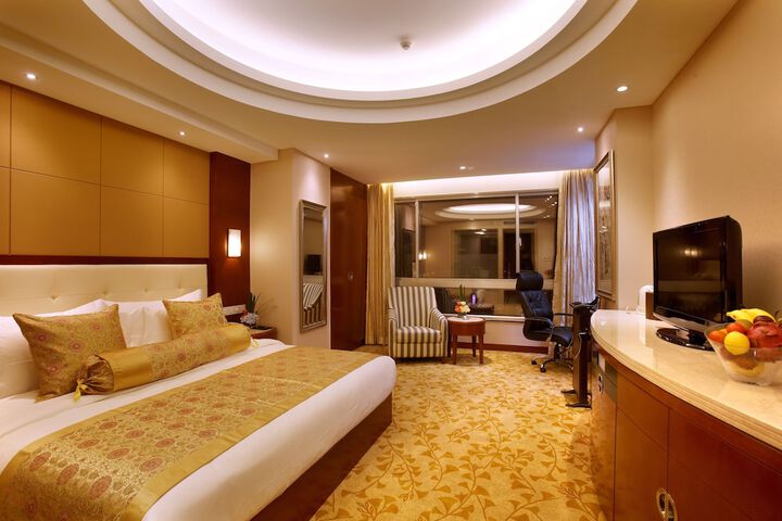 Room 16 of 45