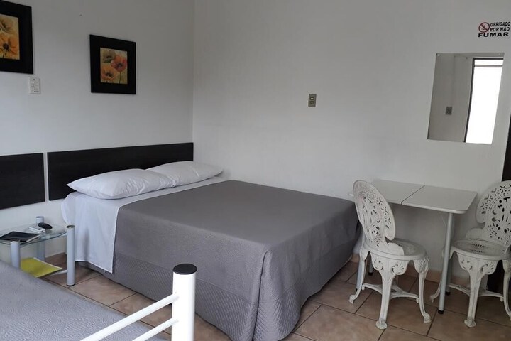 Room 3 of 41