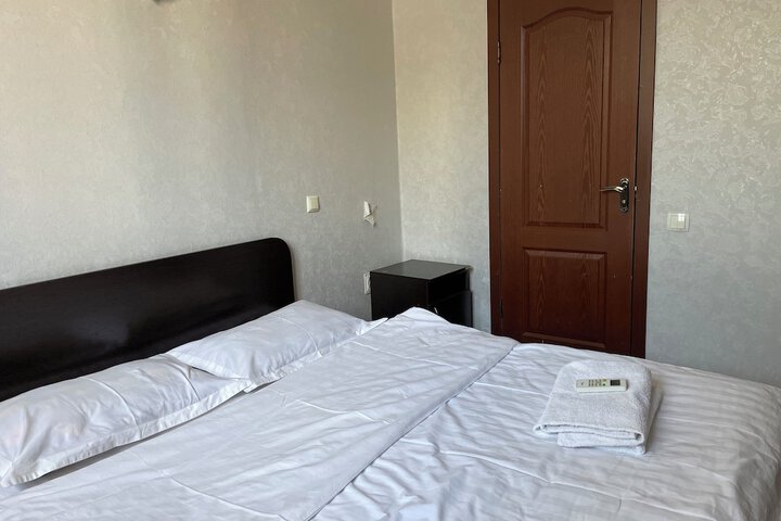 Room 17 of 31