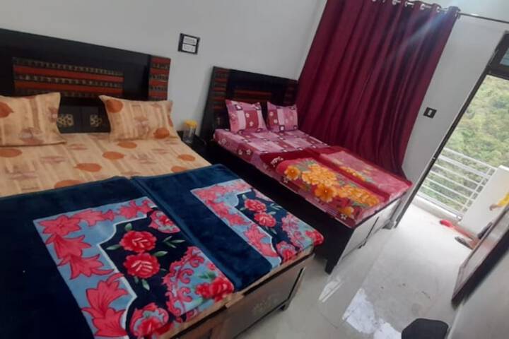 Room 8 of 15