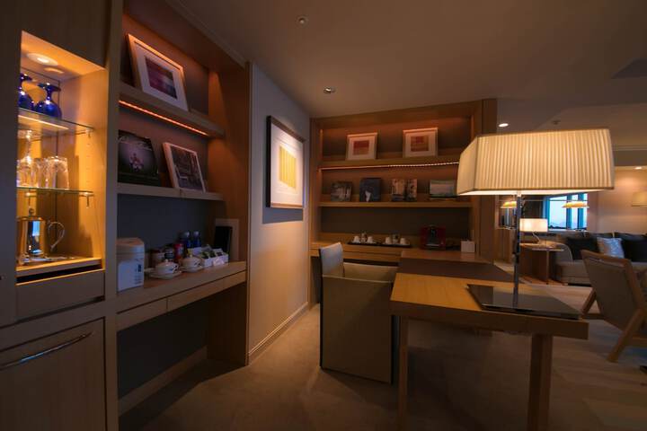 Room 20 of 329