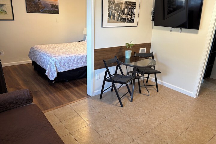 Room 47 of 73