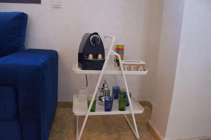 Room 9 of 11