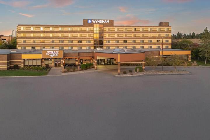 Hotel 63 of 64