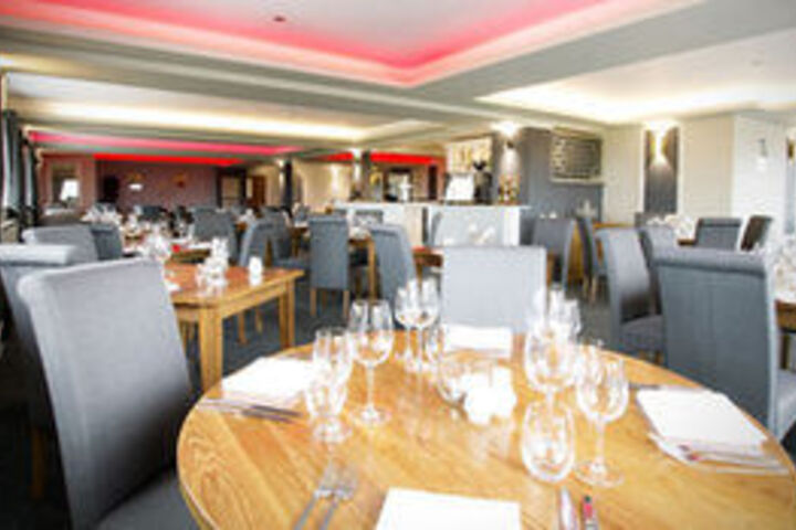 Dining 23 of 23