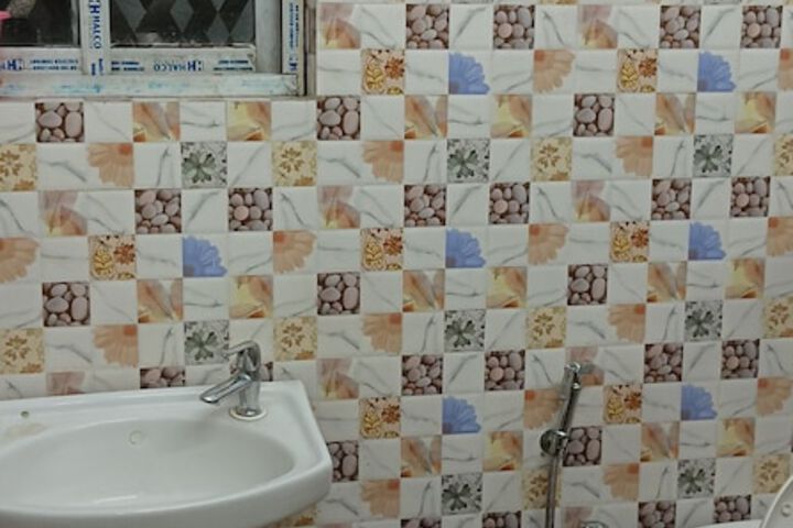 Room 45 of 61