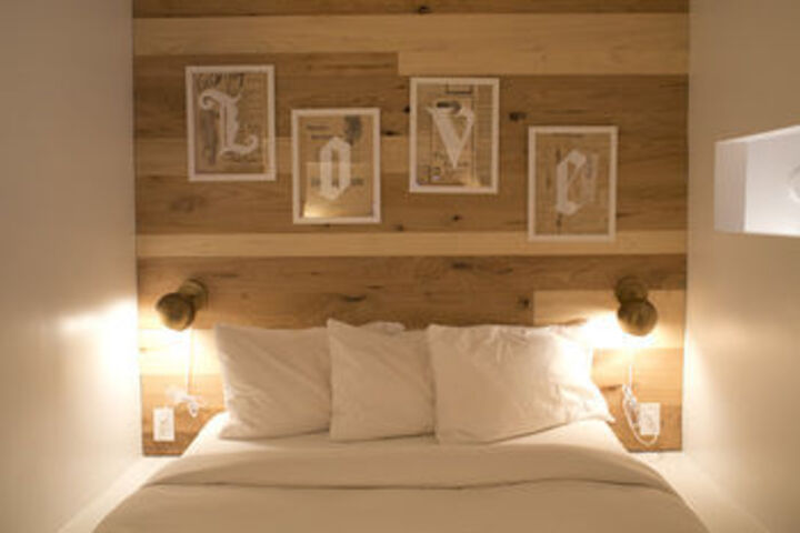 Room 10 of 38