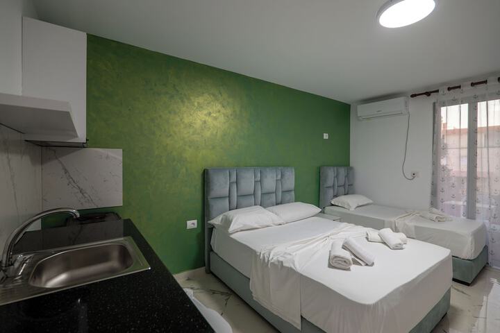 Room 10 of 131
