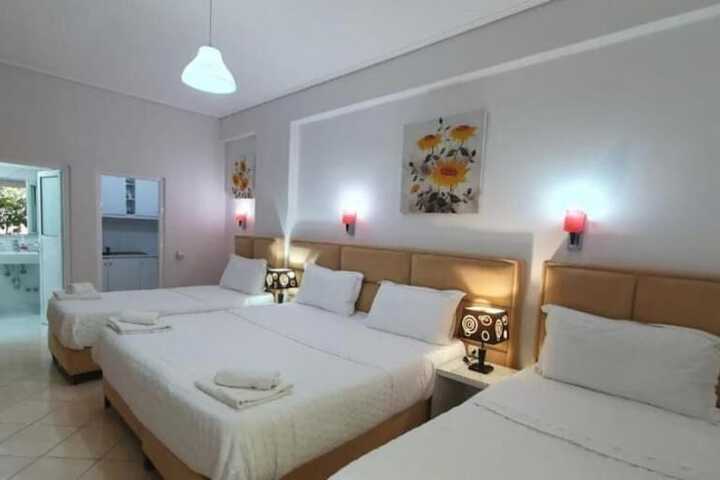 Room 80 of 106
