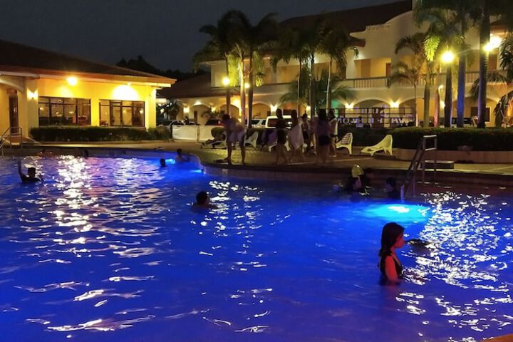 Pool 146 of 199