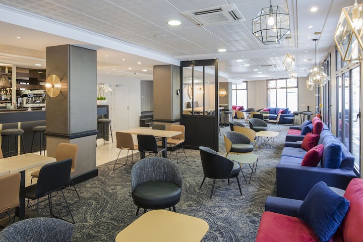 Guest Lobby
