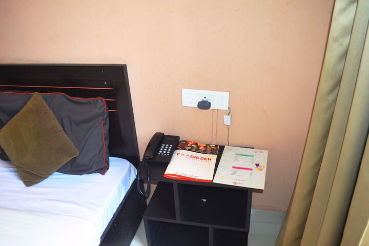 Room 14 of 17