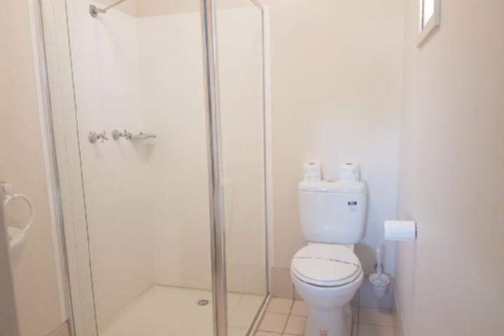 Room 444 of 792