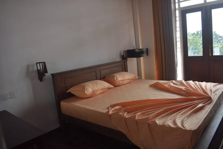 Room 20 of 68