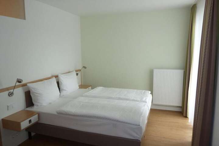 Room 17 of 49