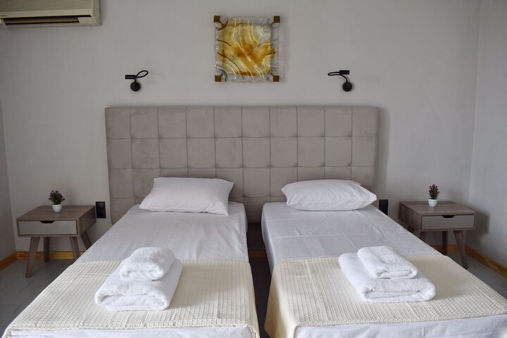 Room 48 of 261