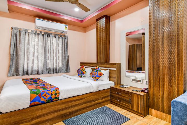 Room 28 of 47