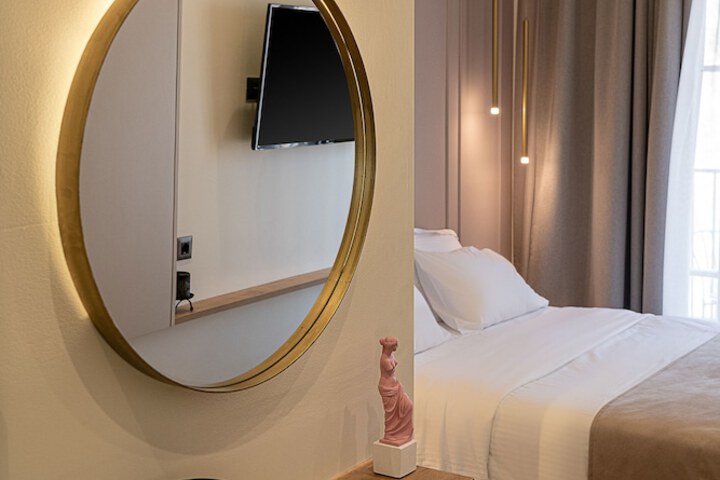 Room 73 of 117