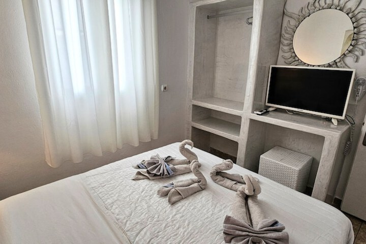 Room 8 of 278