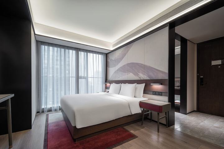 Room 4 of 39